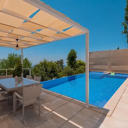 Islamlar Sleeps 4 Pool Wifi *