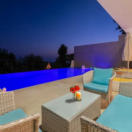 וילה Islamlar Sleeps 4 Pool Wifi Islamlar (Mediterranean)